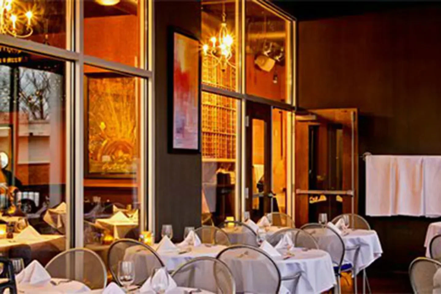 Interior dining area at 360 Bistro in Nashville, featuring tables and elegant decor.