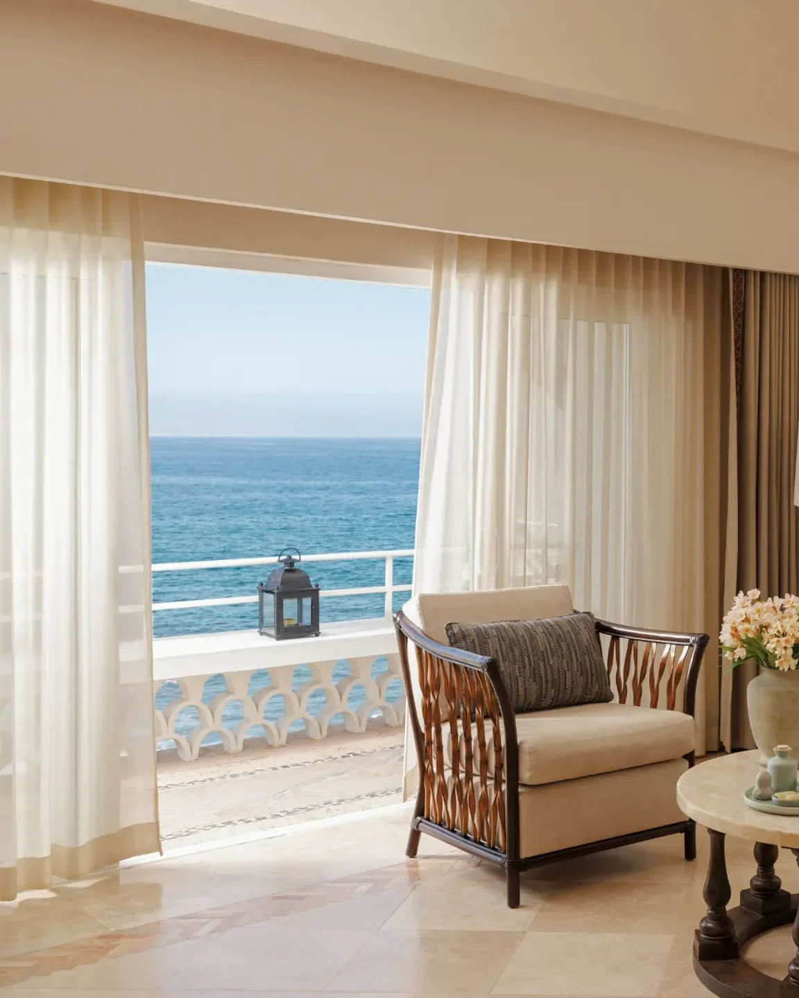 Agua restaurant in San José del Cabo with ocean view and elegant seating.