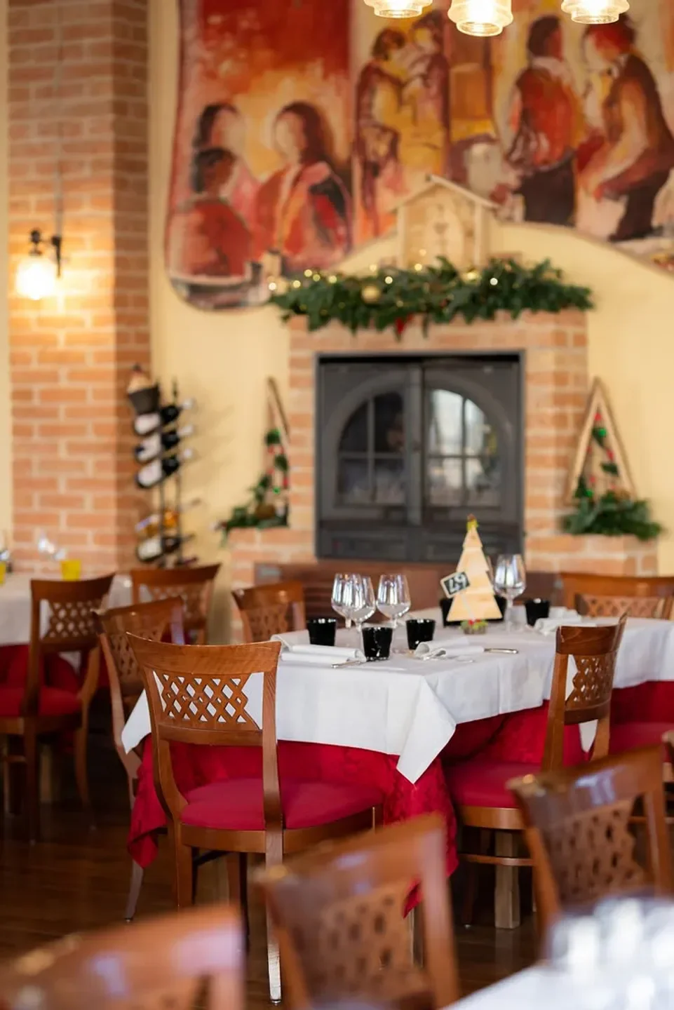 Elegant dining at Antica Trattoria Ballotta in Veneto, with tables set for a lovely meal