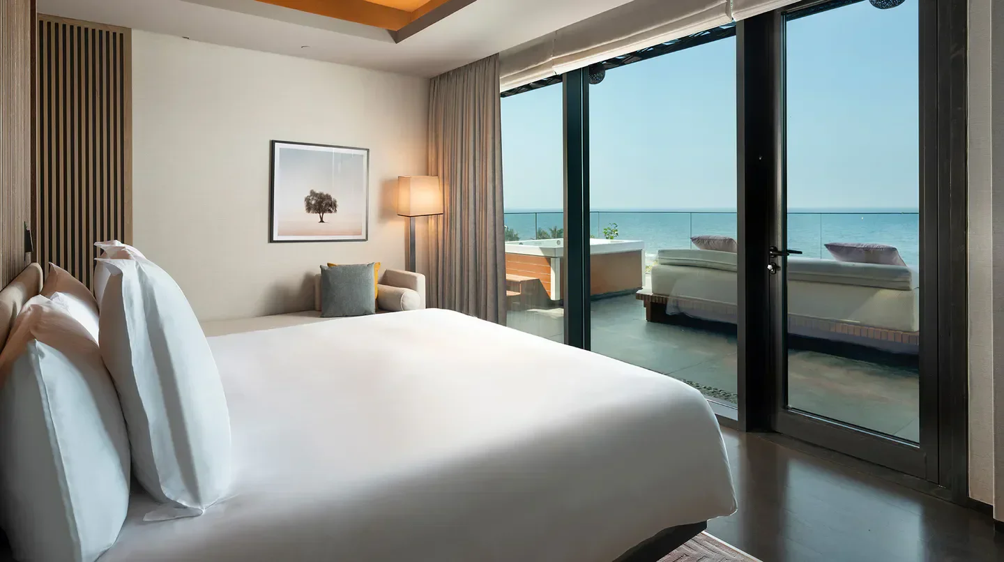 The TOP 10 Beachfront Hotels in Dubai