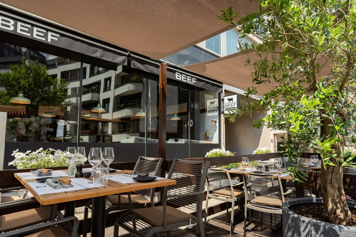 Die TOP 10 Restaurants, die montags geöffnet sind in Geneva