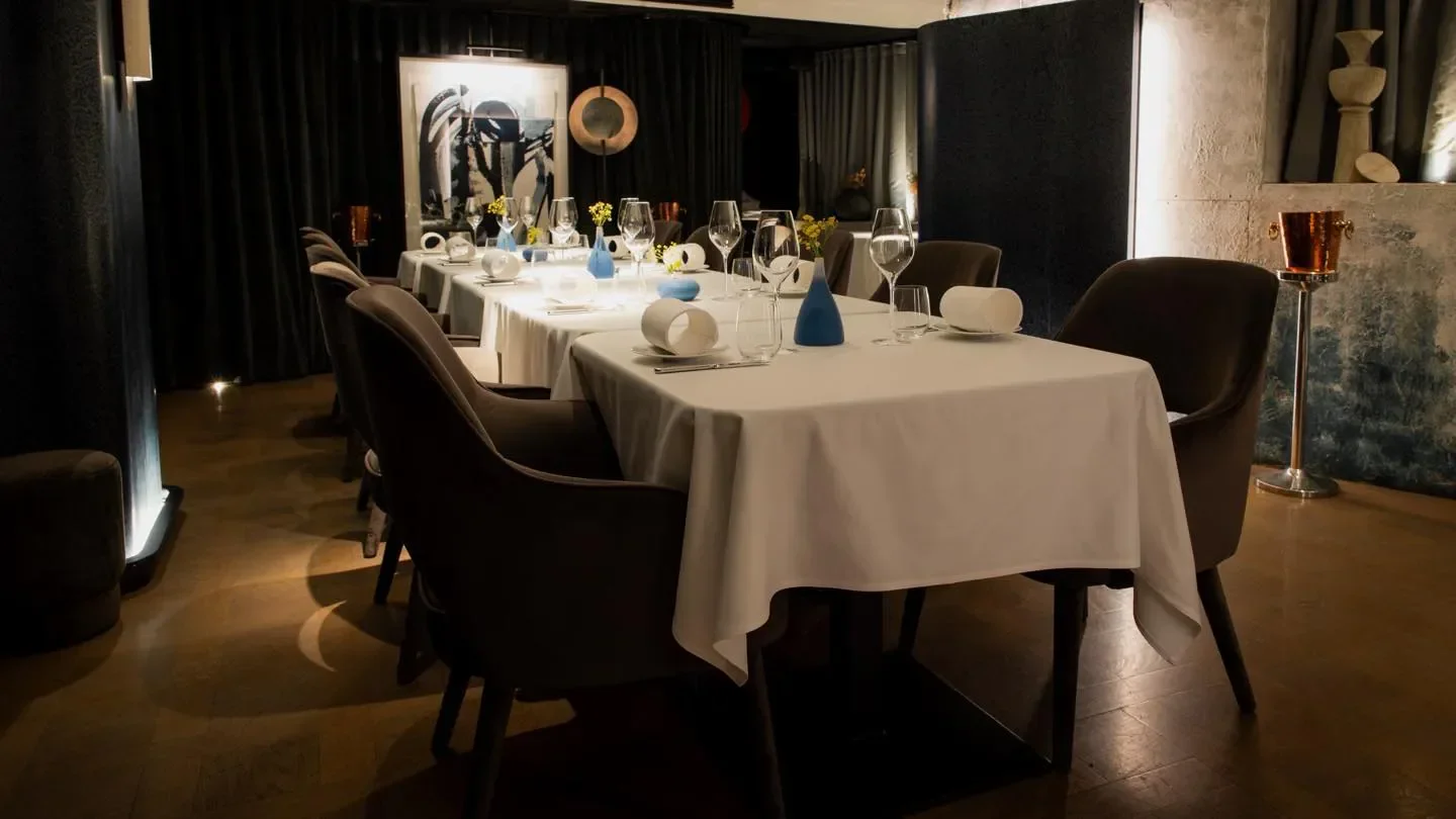The TOP 10 Classic Restaurants in Hong Kong