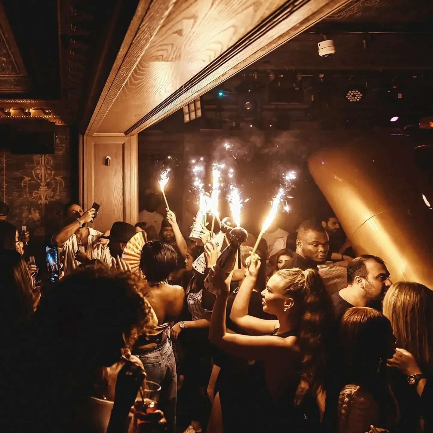 The TOP 10 Party Nightclubs in Dubai