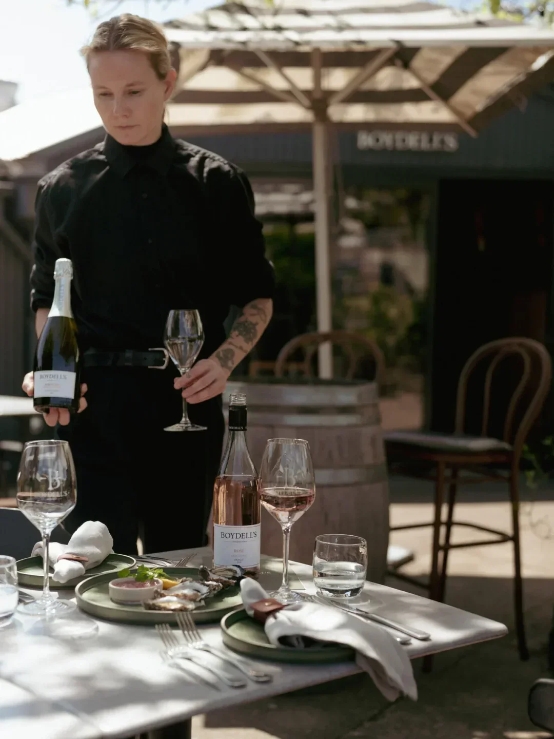 Boydell's Cellar Door & Restaurant in Hunter Valley serving wine and oysters outside