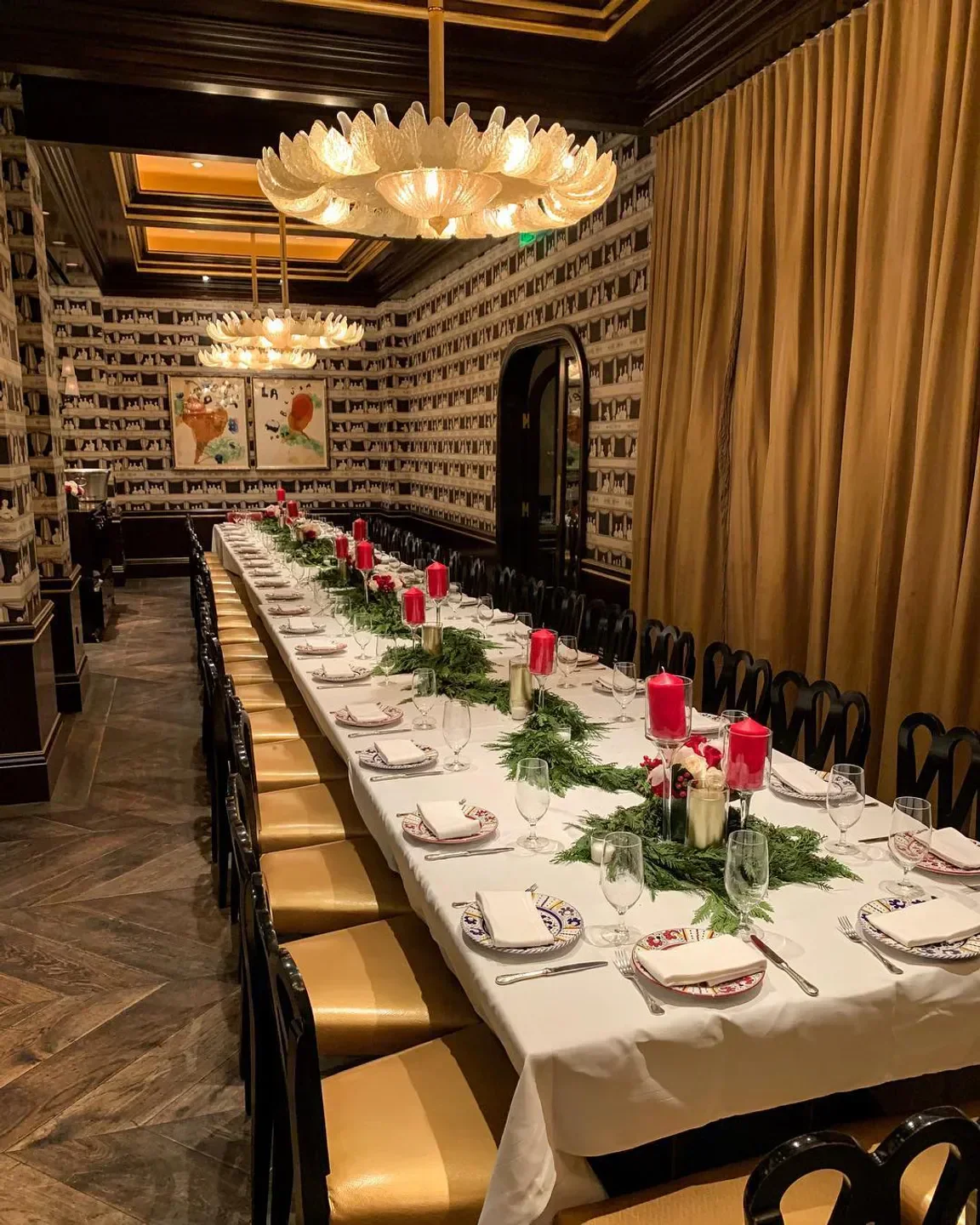 OS TOP 10 Restaurantes Clássicos em Las Vegas