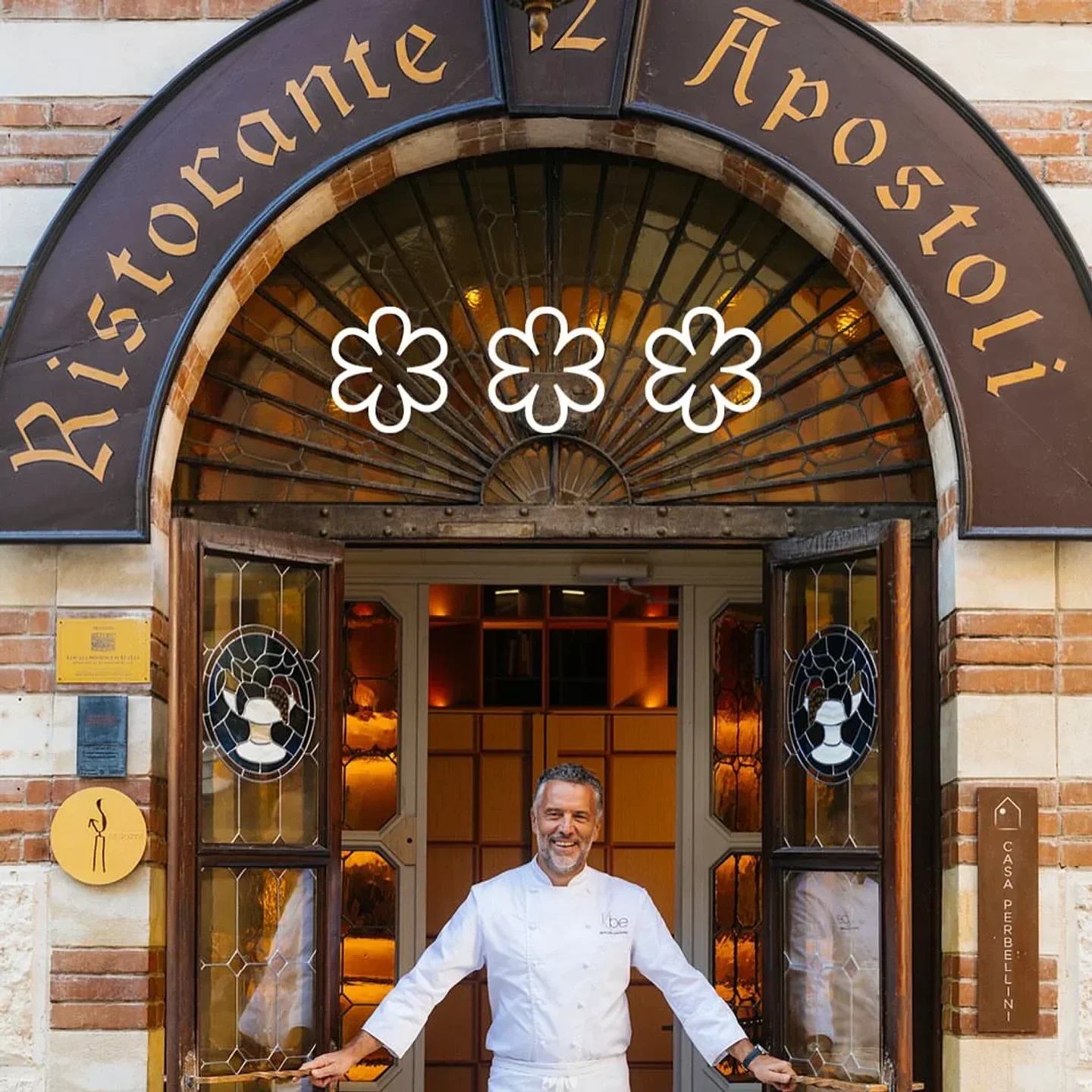 Chef at the entrance of Casa Perbellini 12 Apostoli restaurant in Verona