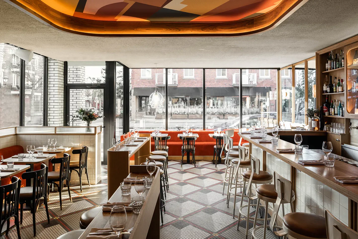 Stylish interior of Casavant restaurant in Montreal, featuring modern design and inviting ambiance.