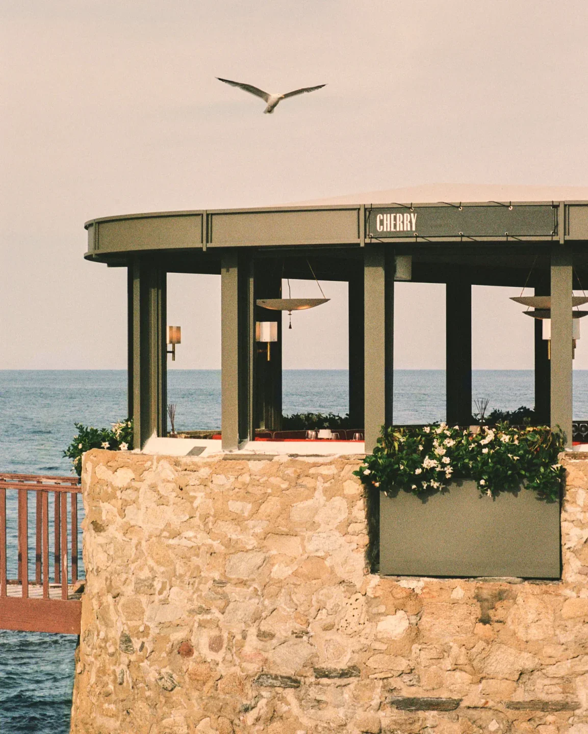The TOP 10 Restaurants Open on Thursday in Saint Tropez