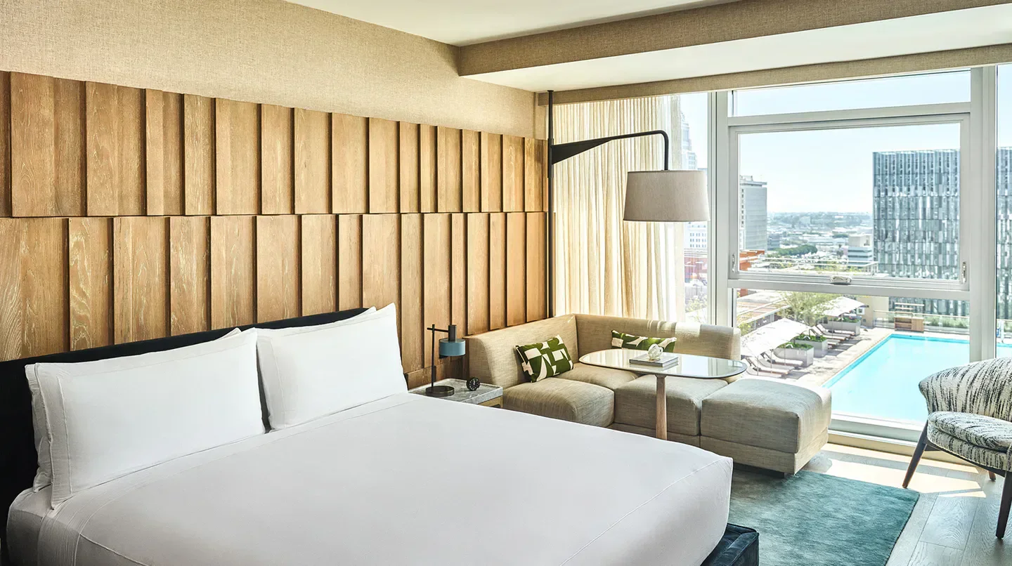 The TOP 10 Bar Hotels in Los Angeles