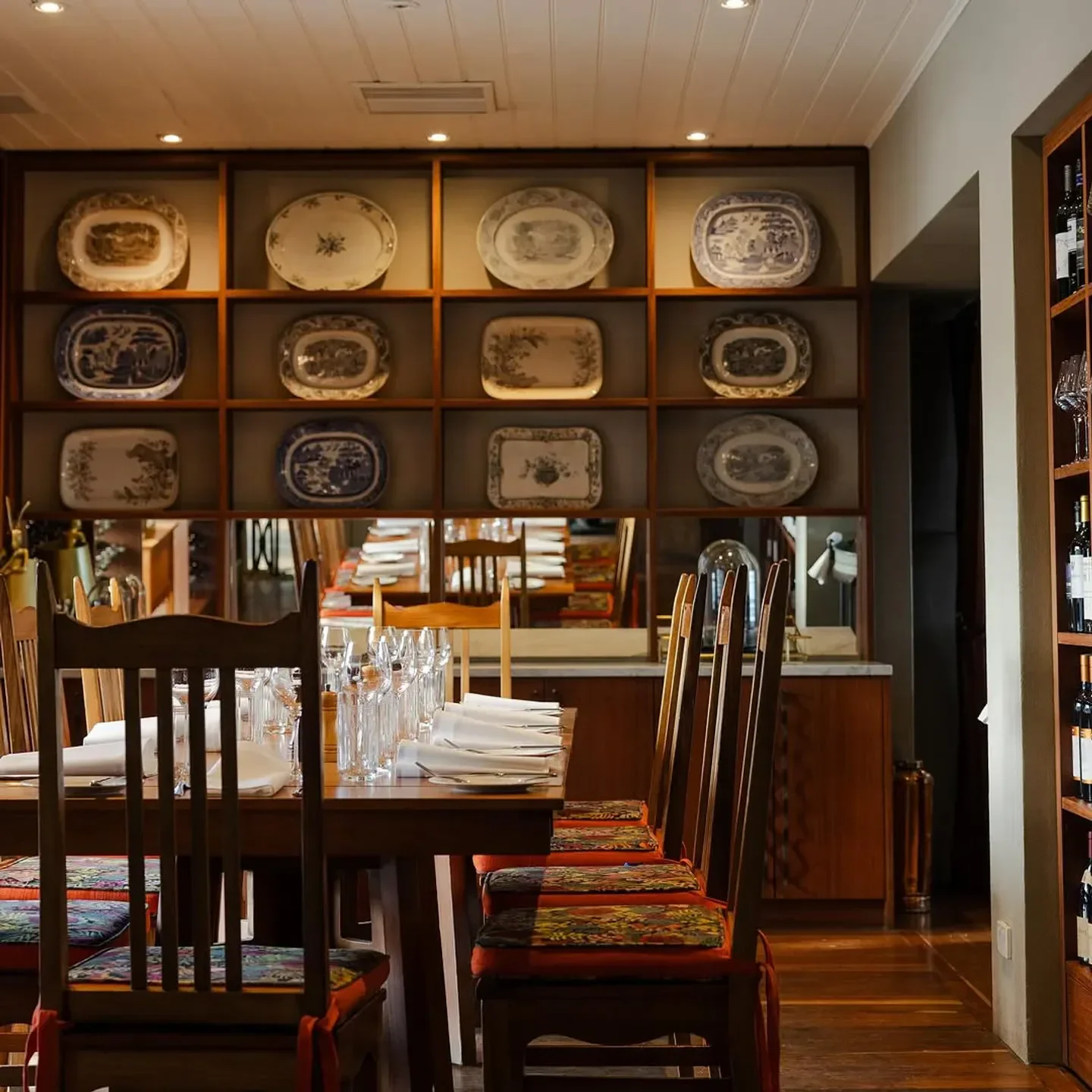 Donovans Melbourne Reservations | Alotea Concierge