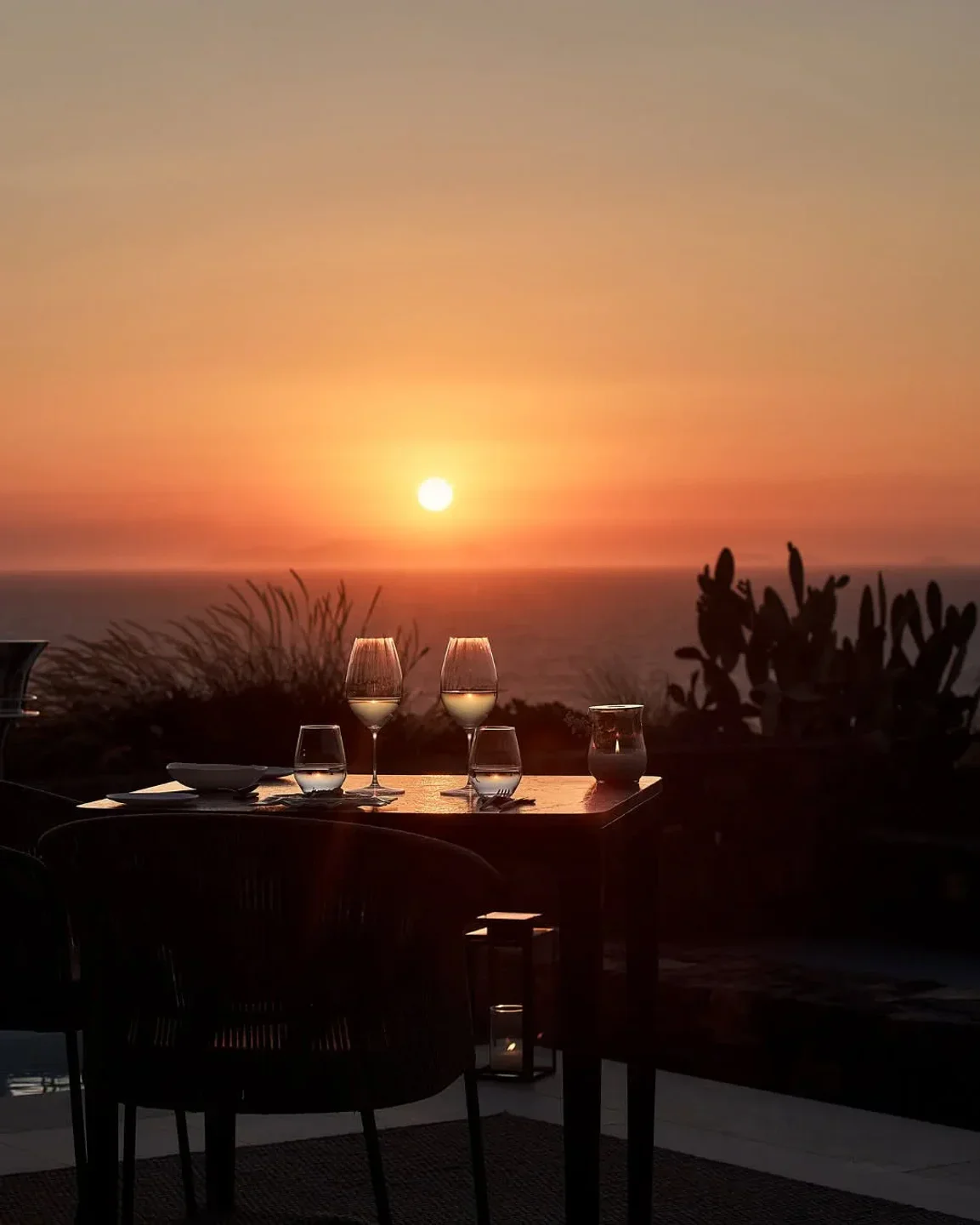 The TOP 10 Restaurants Open on Monday in Santorini