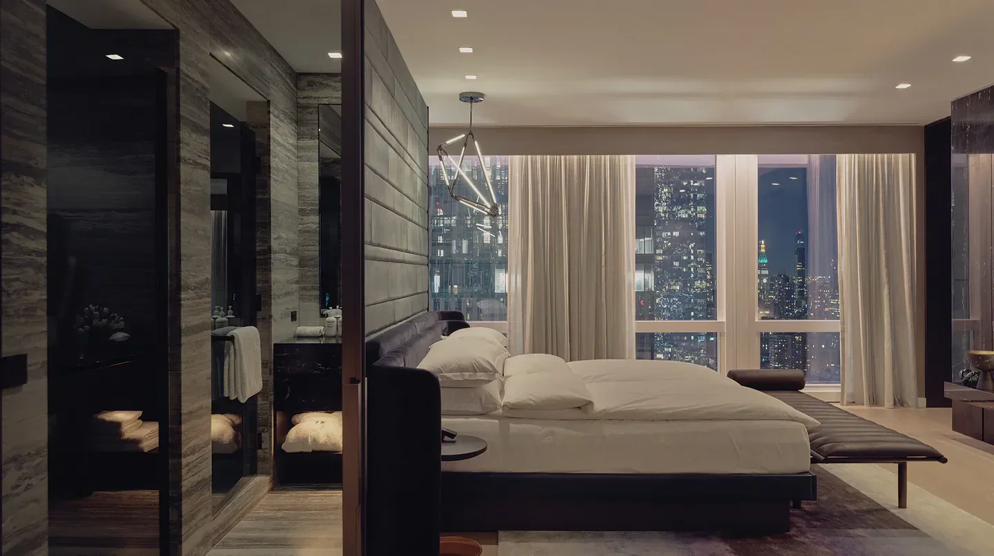 The TOP 10 Outdoor pool Hotels in New York City