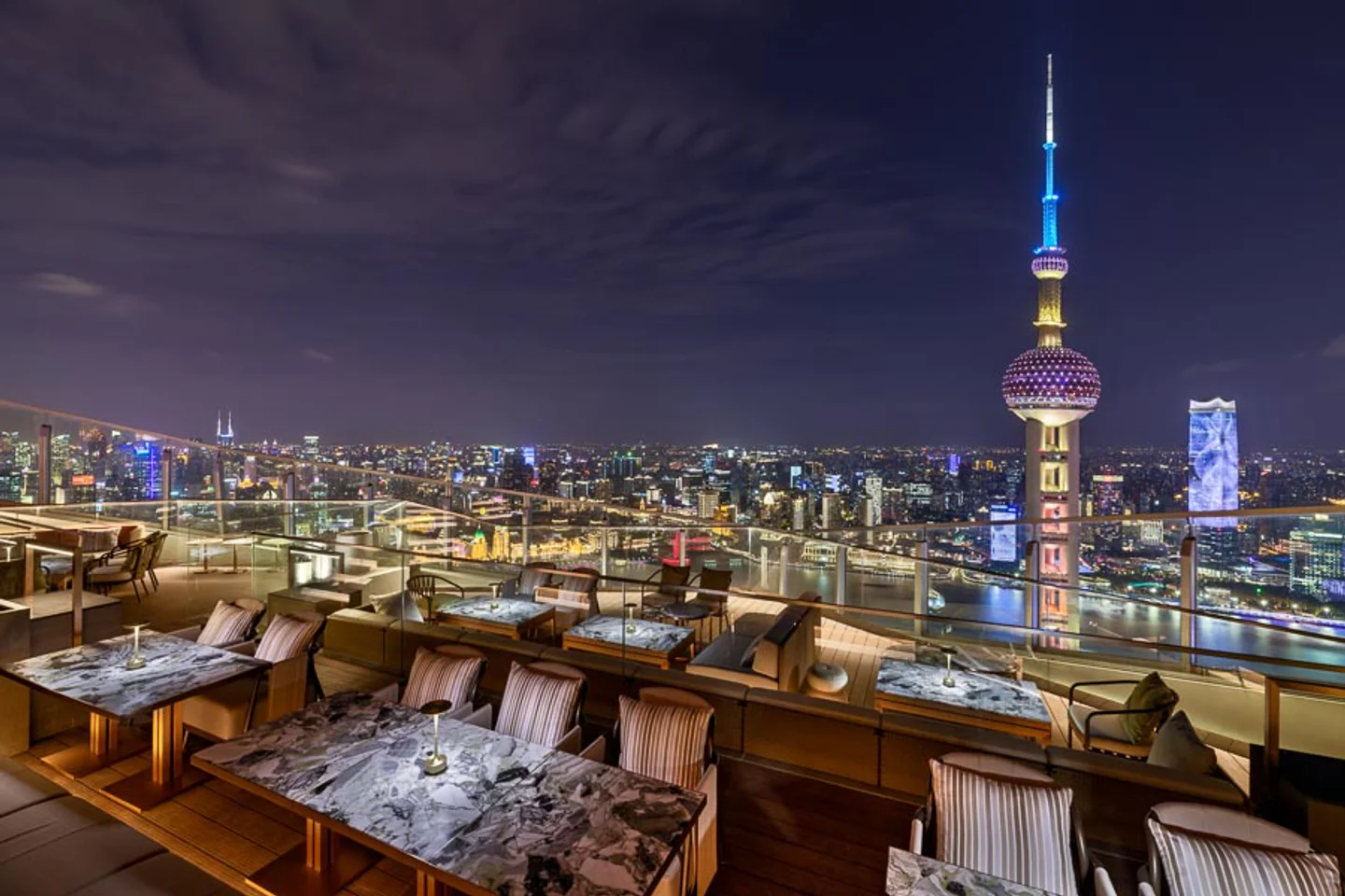 Le TOP 10 dei Bellissimi Ristoranti a Shanghai