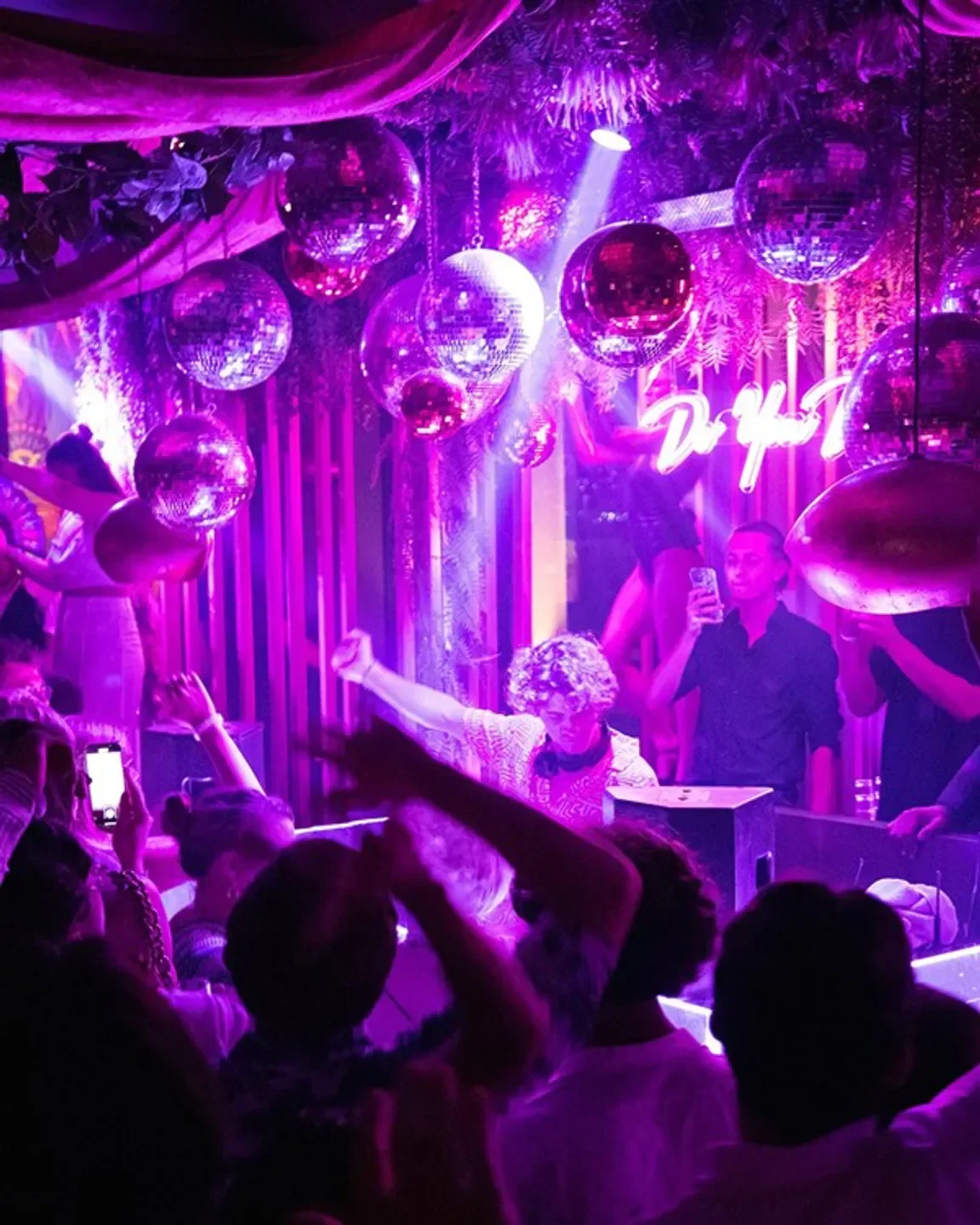 The TOP 10 Hits Clubs in Saint-Tropez