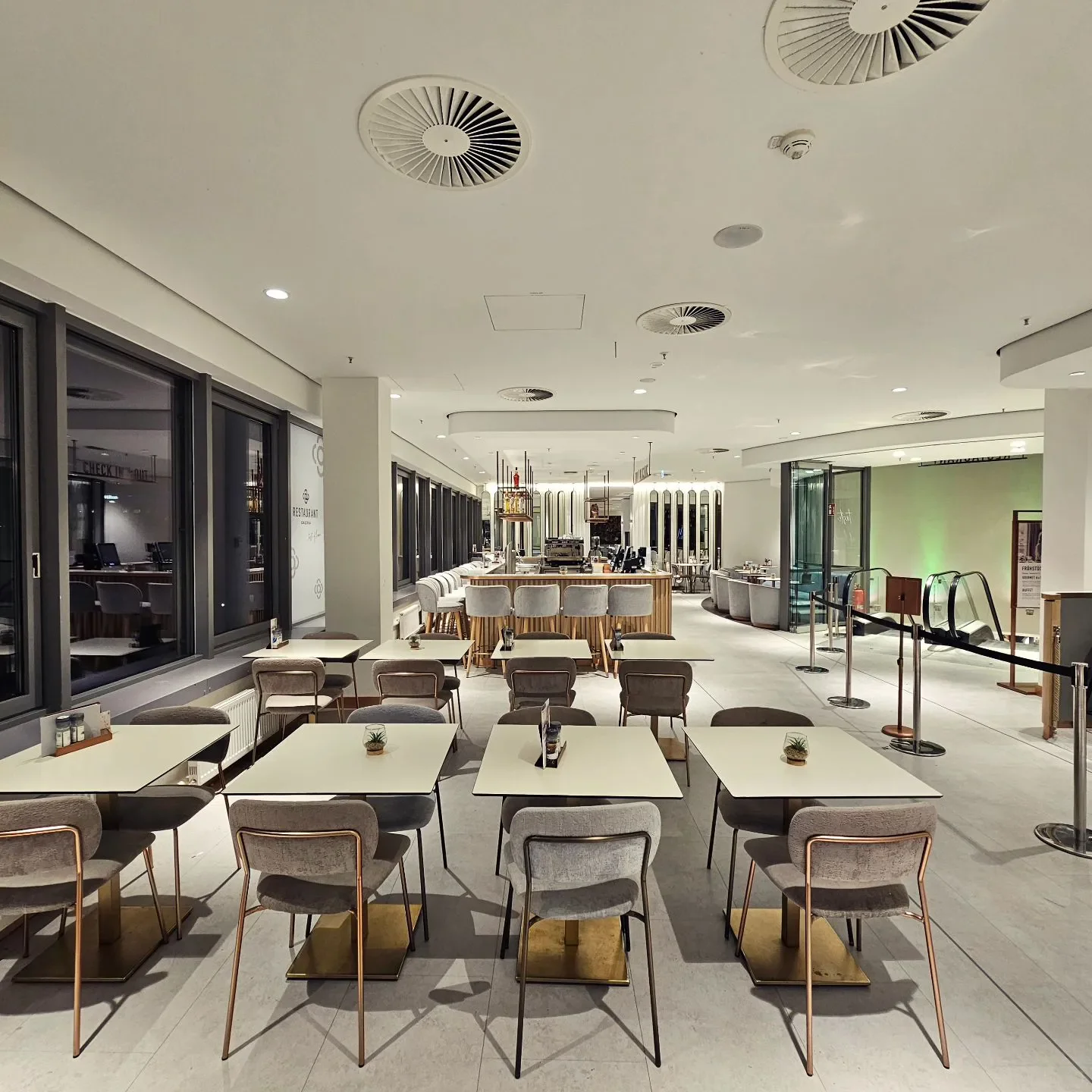 The TOP 10 Restaurant Open on Wednesday in Frankfurt