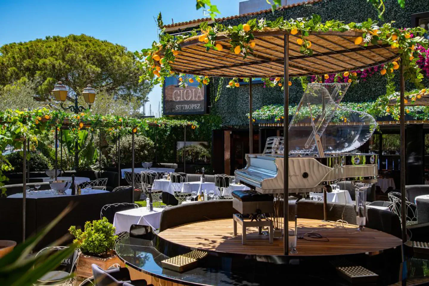 The TOP 10 Luxury Restaurants in Saint-Tropez