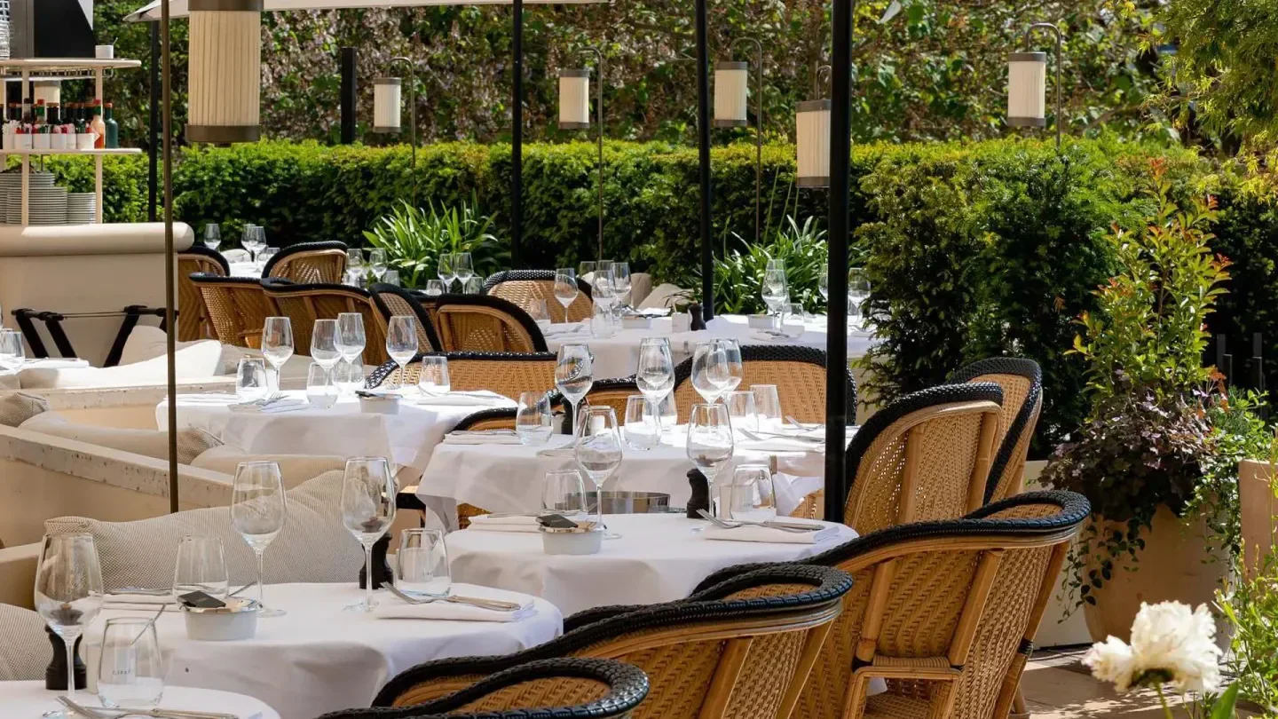 The TOP 10 Romantic Restaurants in Paris