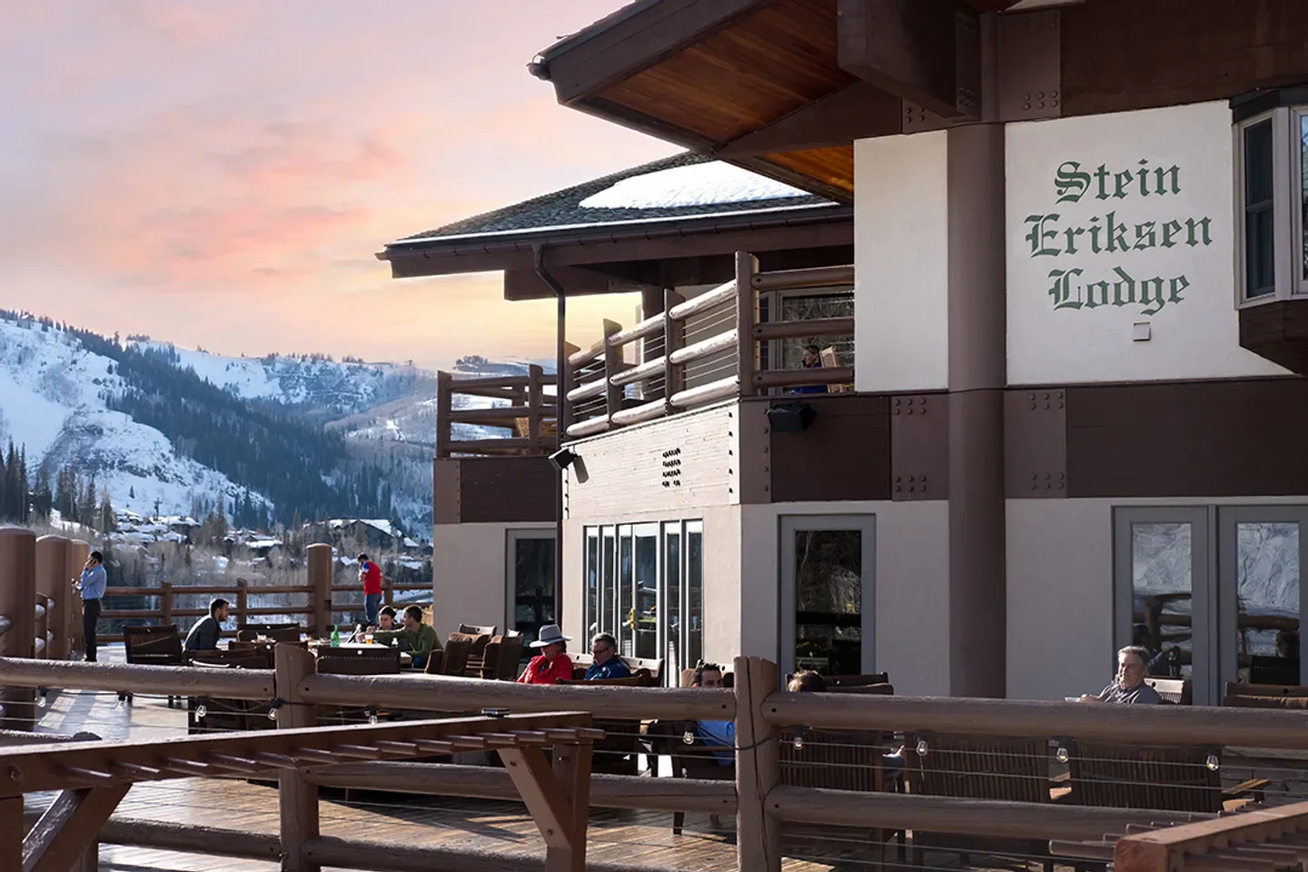 Outdoor dining at Glitretind Restaurant in Park City with mountain views and sunset