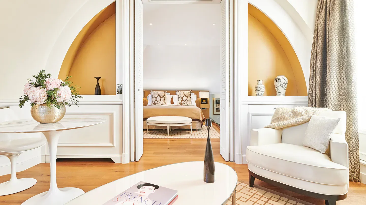 The TOP 10 Luxury Hotels in Paris