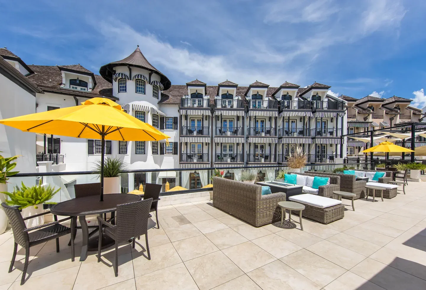 Outdoor seating at Havana Beach Bar & Grille in the Florida Panhandle with stylish decor