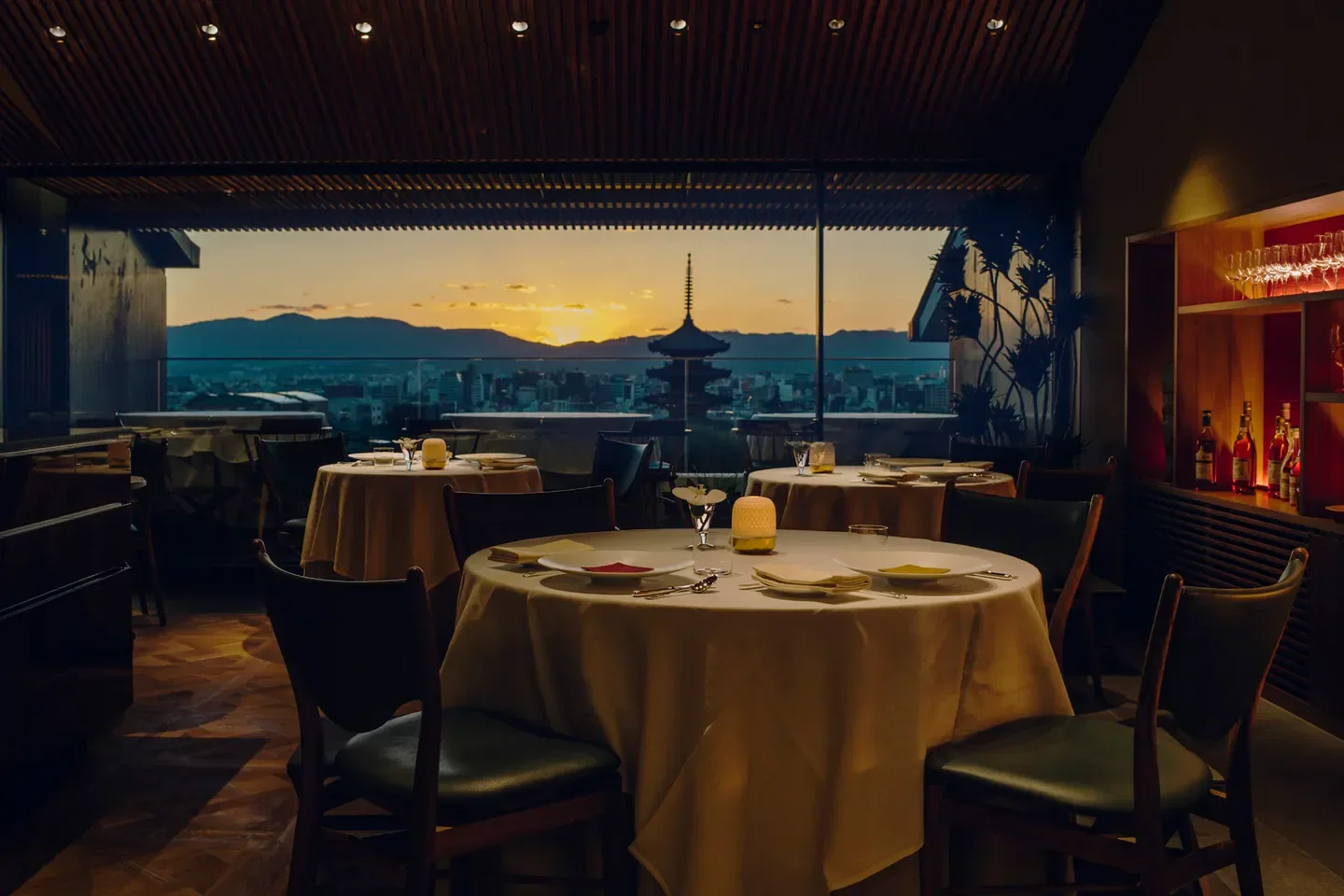 Hiramatsu Kodaiji restaurant in Kyoto with beautiful sunset and city views
