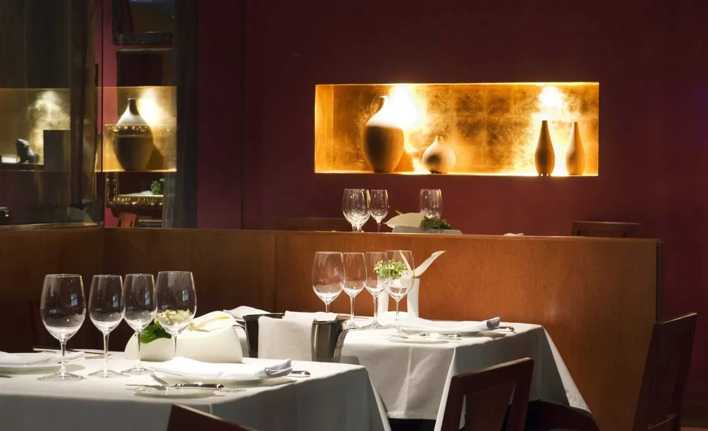 Elegant dining at Hofmann restaurant in Barcelona, showcasing refined table settings and decor.