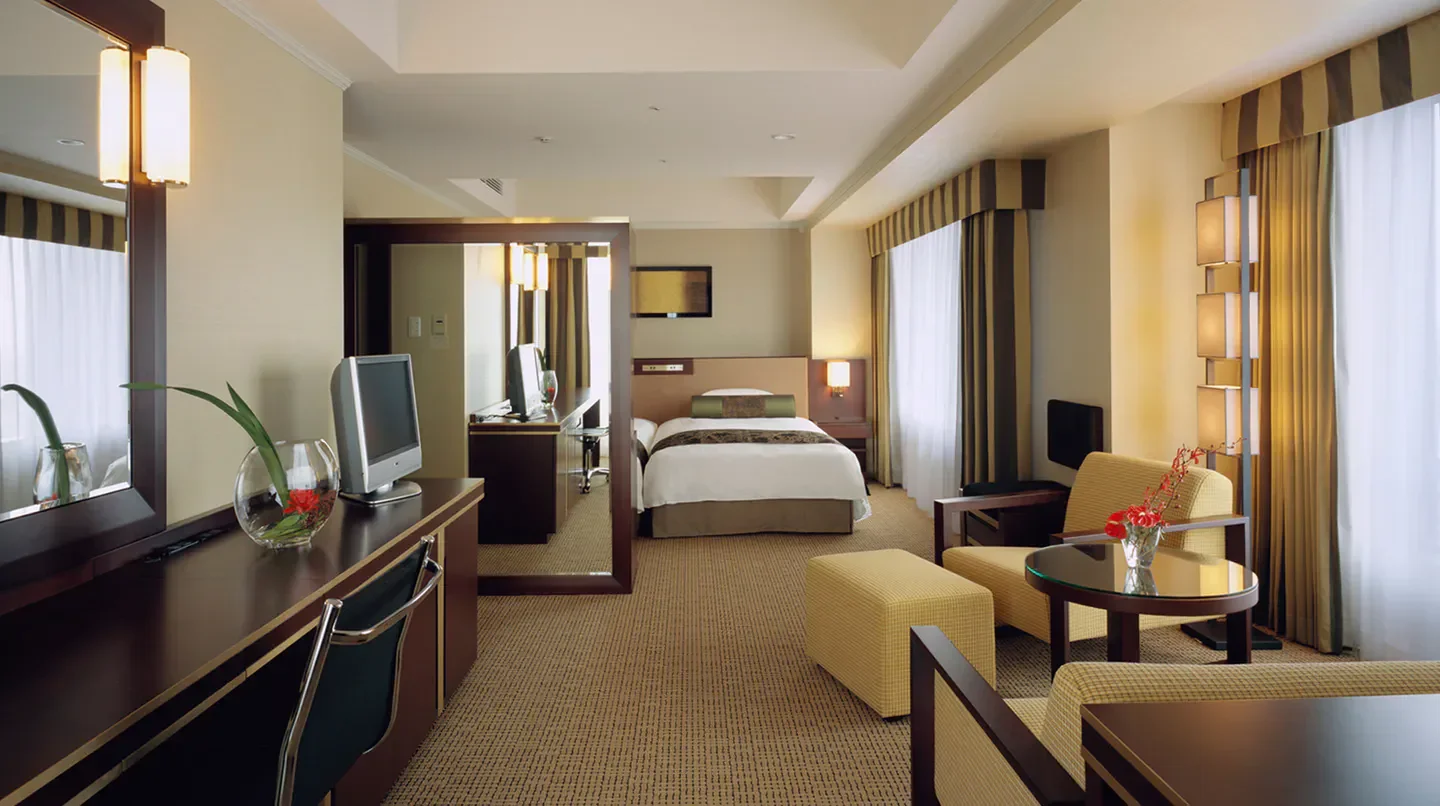 Hotel Okura Kyoto bedroom with modern design, located in Kyoto, Japan.