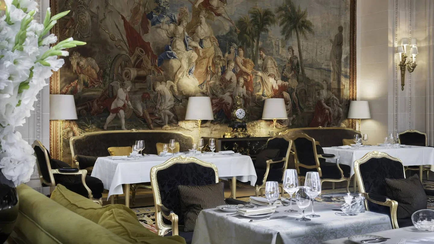 The TOP 10 Michelin Star Restaurants in Paris