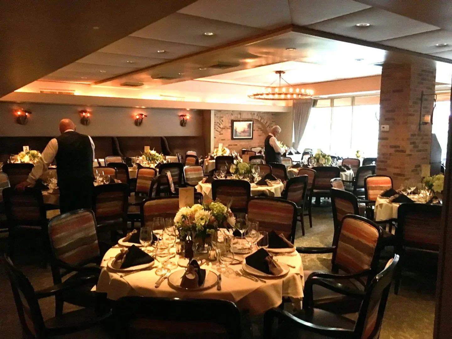 Elegant dining room at La Grotta Ristorante Italiano in Atlanta, ready for guests.