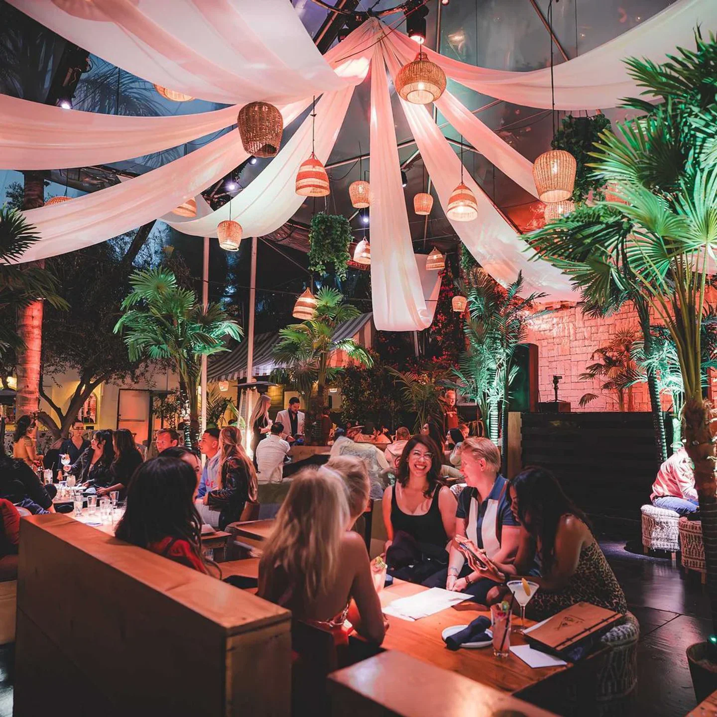 The TOP 10 Bar Restaurants in Los Angeles