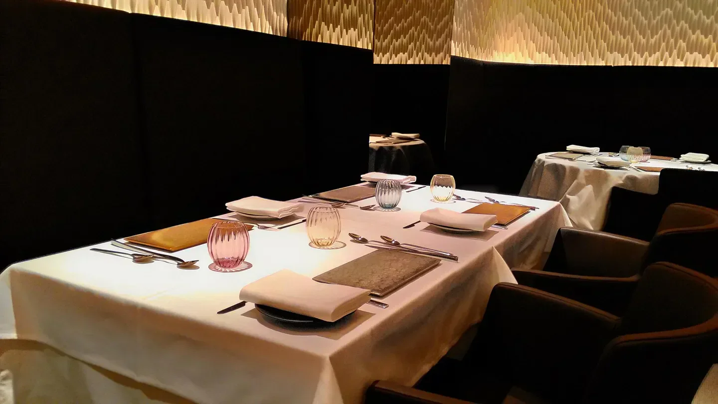 Elegant dining at La Paix - Tokyo, featuring stylish decor and intimate ambiance in Tokyo.