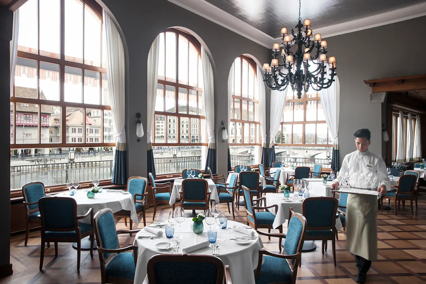 The TOP 10 With A View Restaurant in Zurich