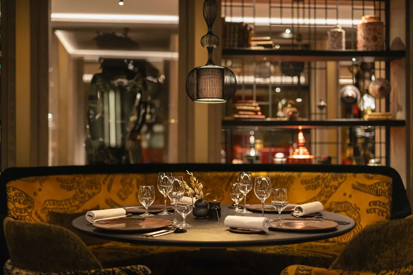 Cozy dining setting at L'Altiplano restaurant in Val-d'Isère, ready for an exquisite meal.