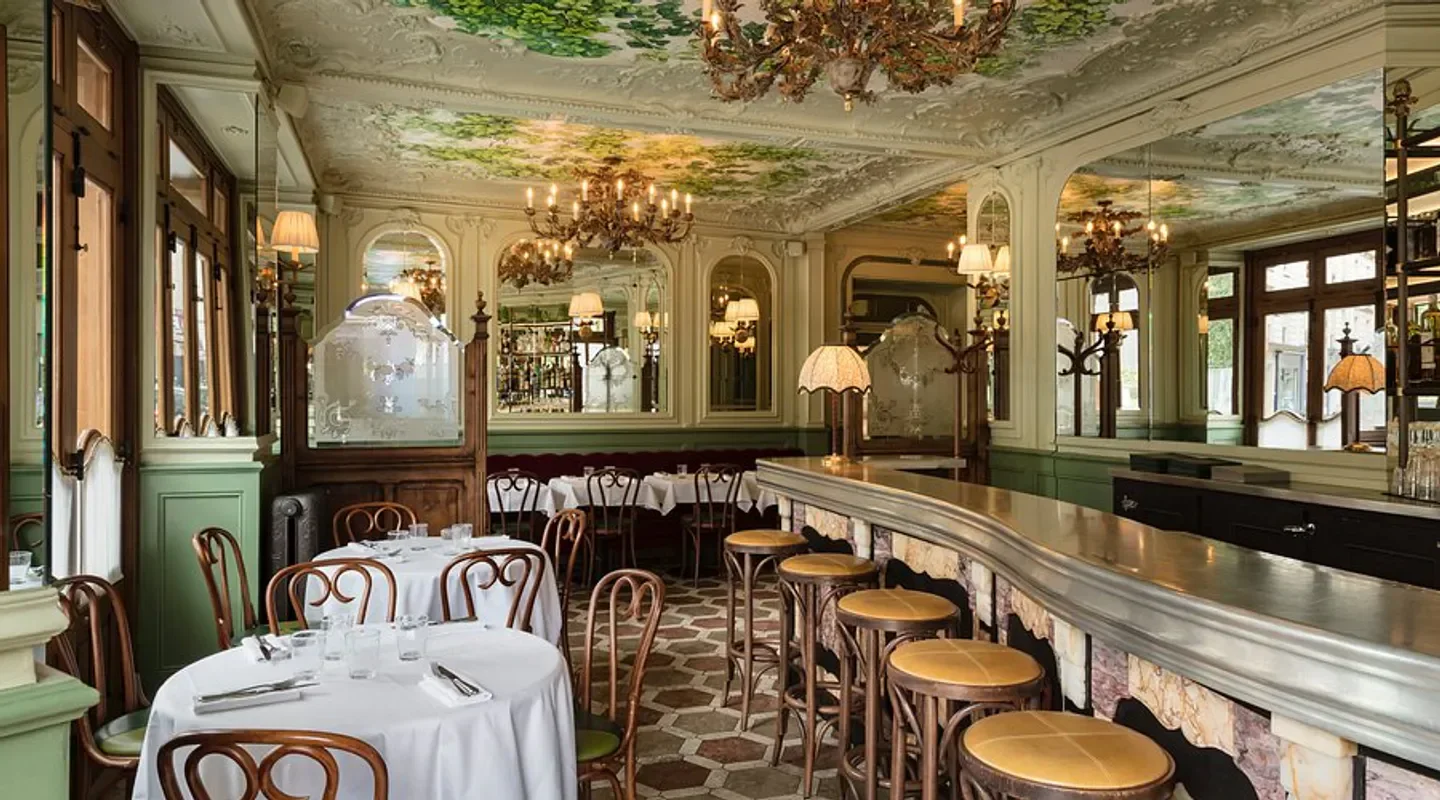 Elegant interior of Le Chardenoux restaurant in Paris with classic decor and ambiance.