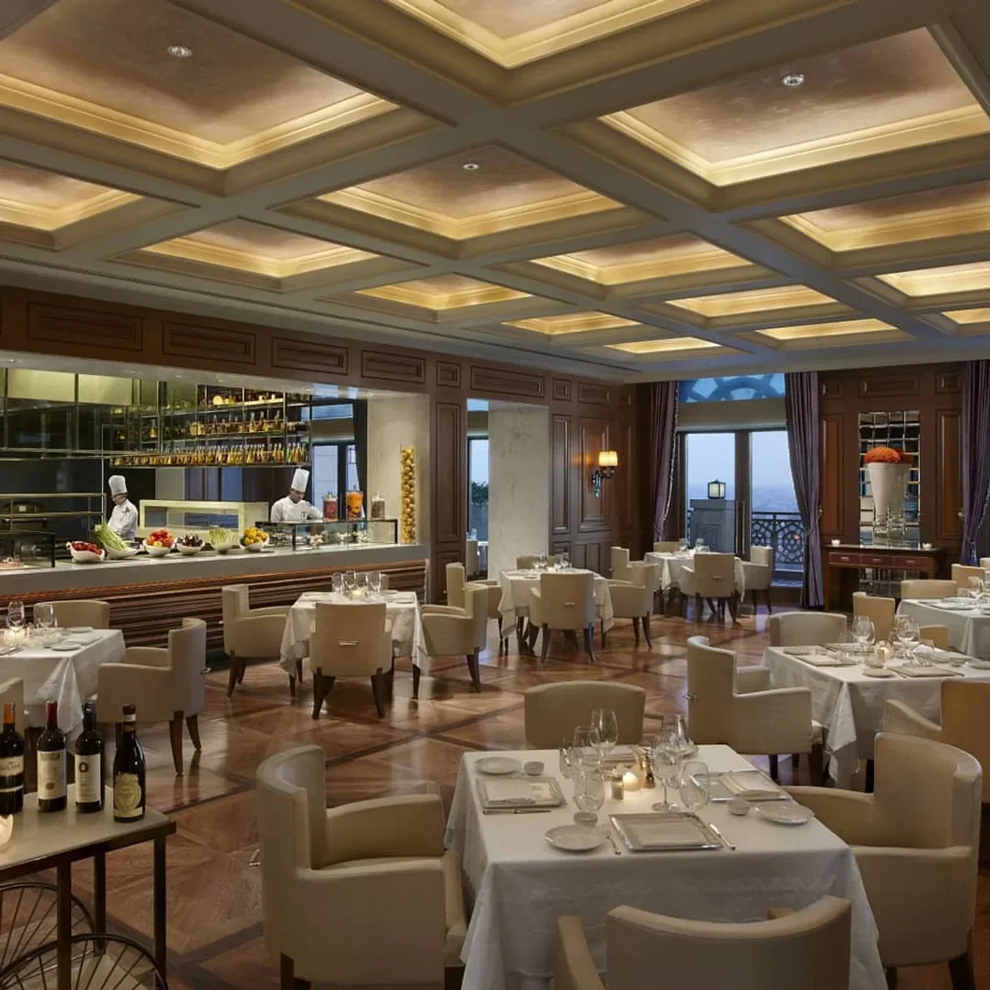 Elegant interior of Le Cirque restaurant in New Delhi, featuring tables and a dining space