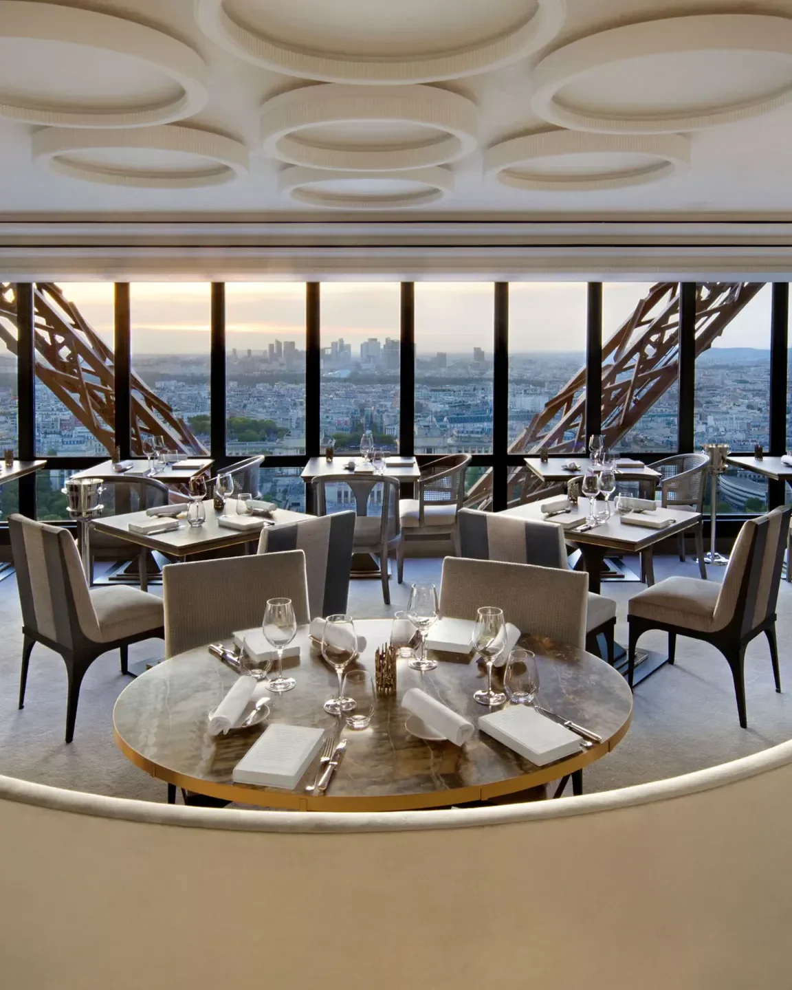 The TOP 10 Restaurants Open on Friday in Paris