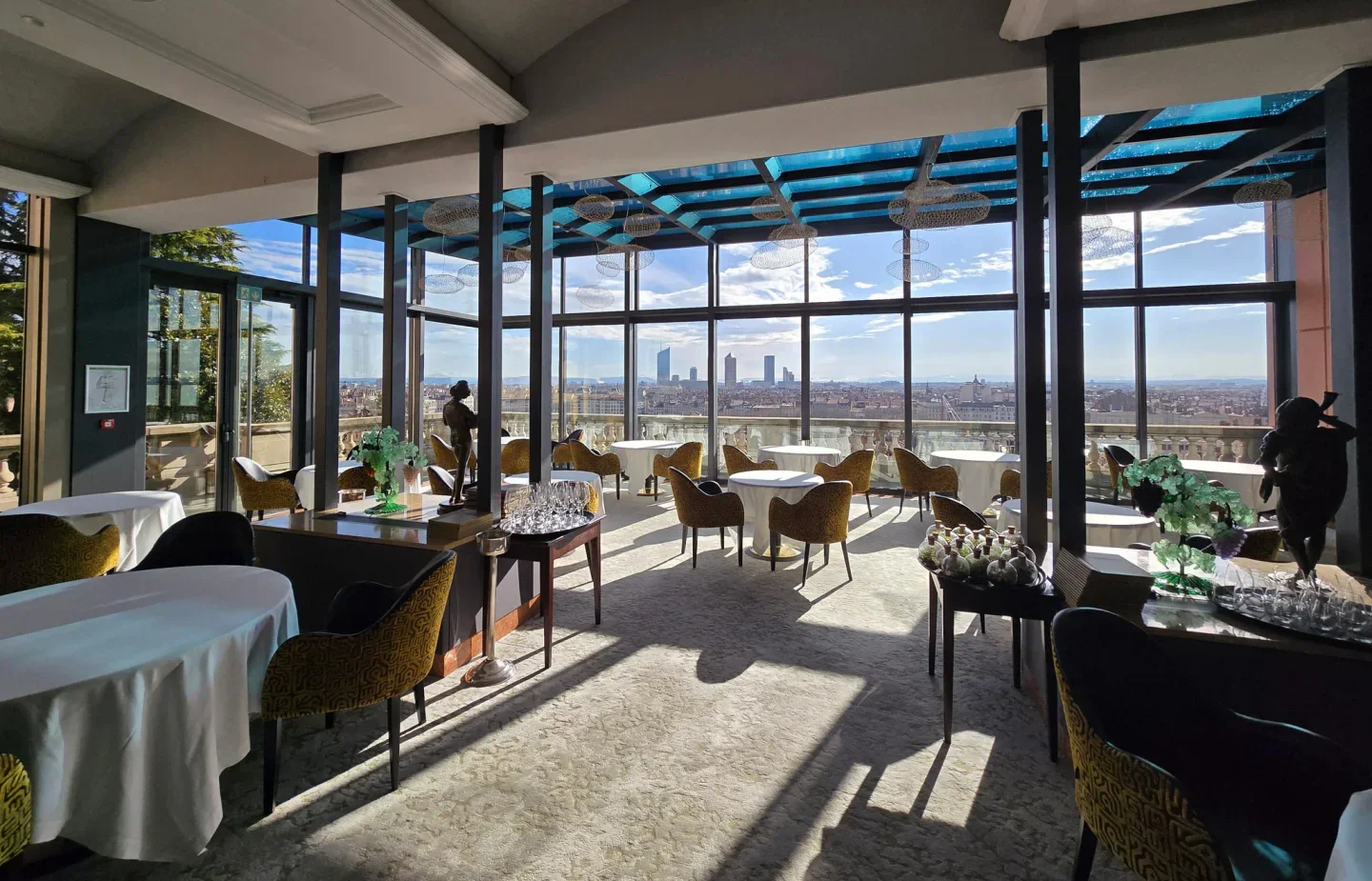Les Terrasses de Lyon restaurant in Lyon with panoramic city views and elegant decor