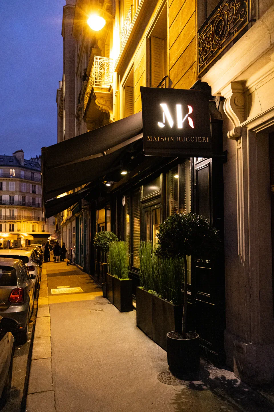 Loulou Paris Reservations | Alotea Concierge