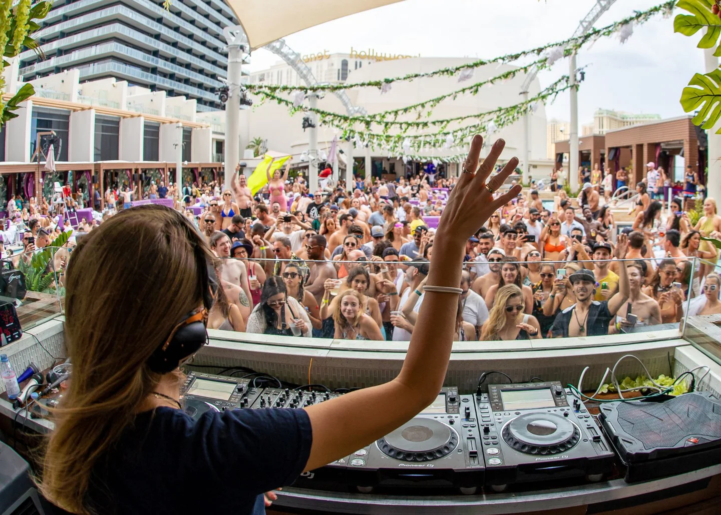 The TOP 10 Nightclub Open on Monday in Las Vegas