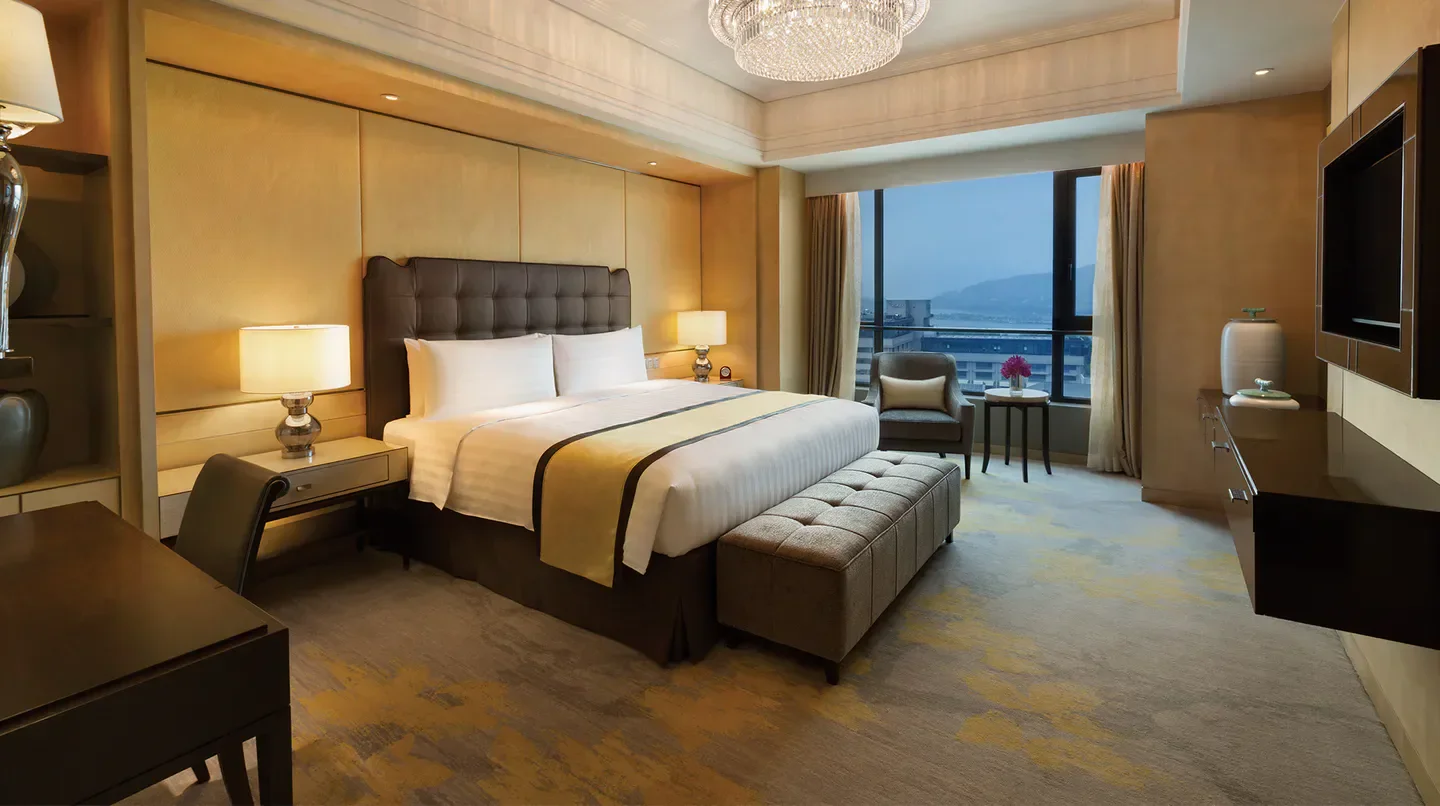 Luxury hotel room at Midtown Shangri-La, Hangzhou, with city view in Hangzhou.