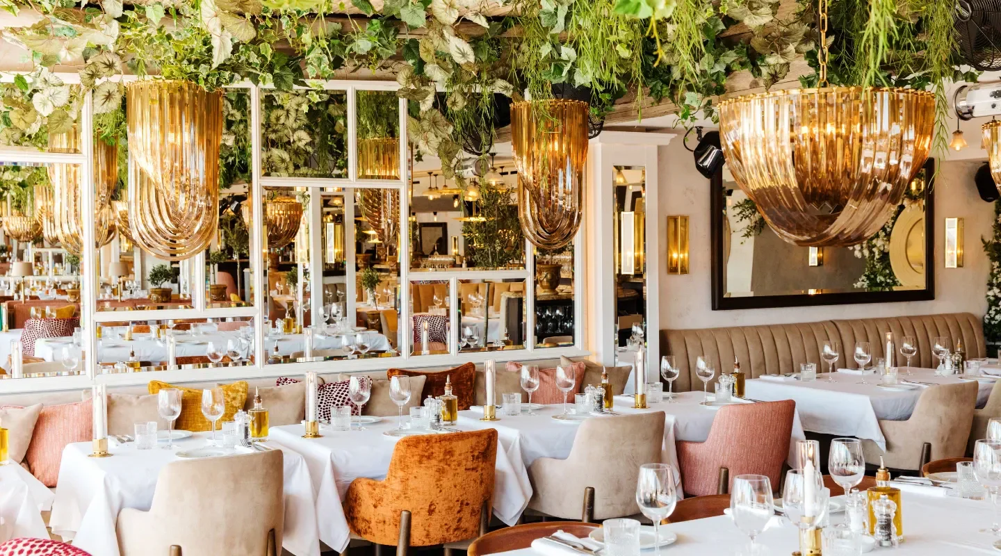 Les 10 MEILLEURS restaurants français à Saint-Tropez