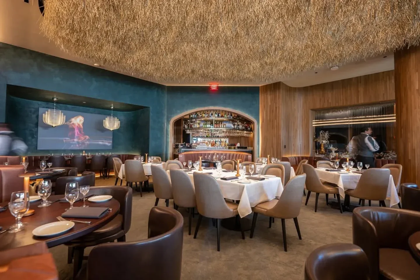 Interior of Ocean Prime Las Vegas restaurant, featuring elegant dining area and bar in Las Vegas.