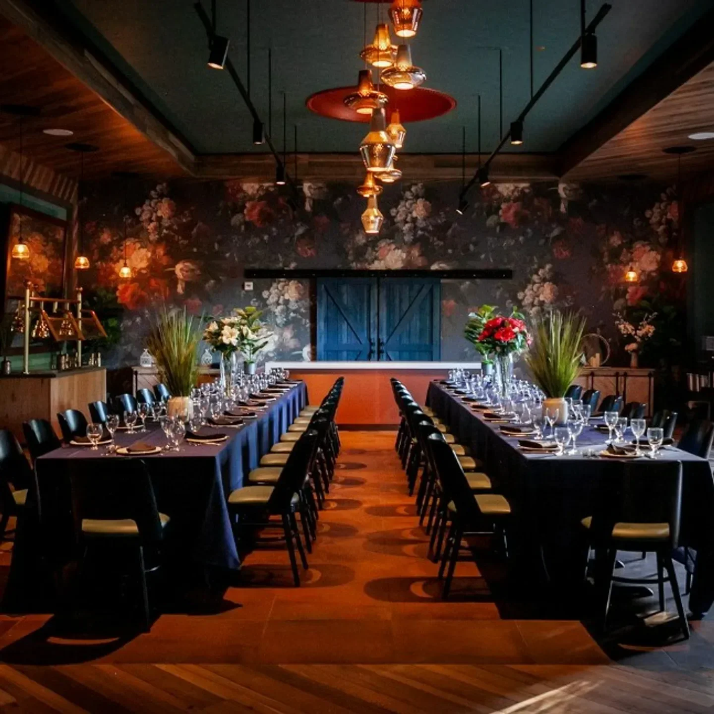Elegant dining room at Osteria by Fabio Viviani - Downers Grove, Chicago restaurant.