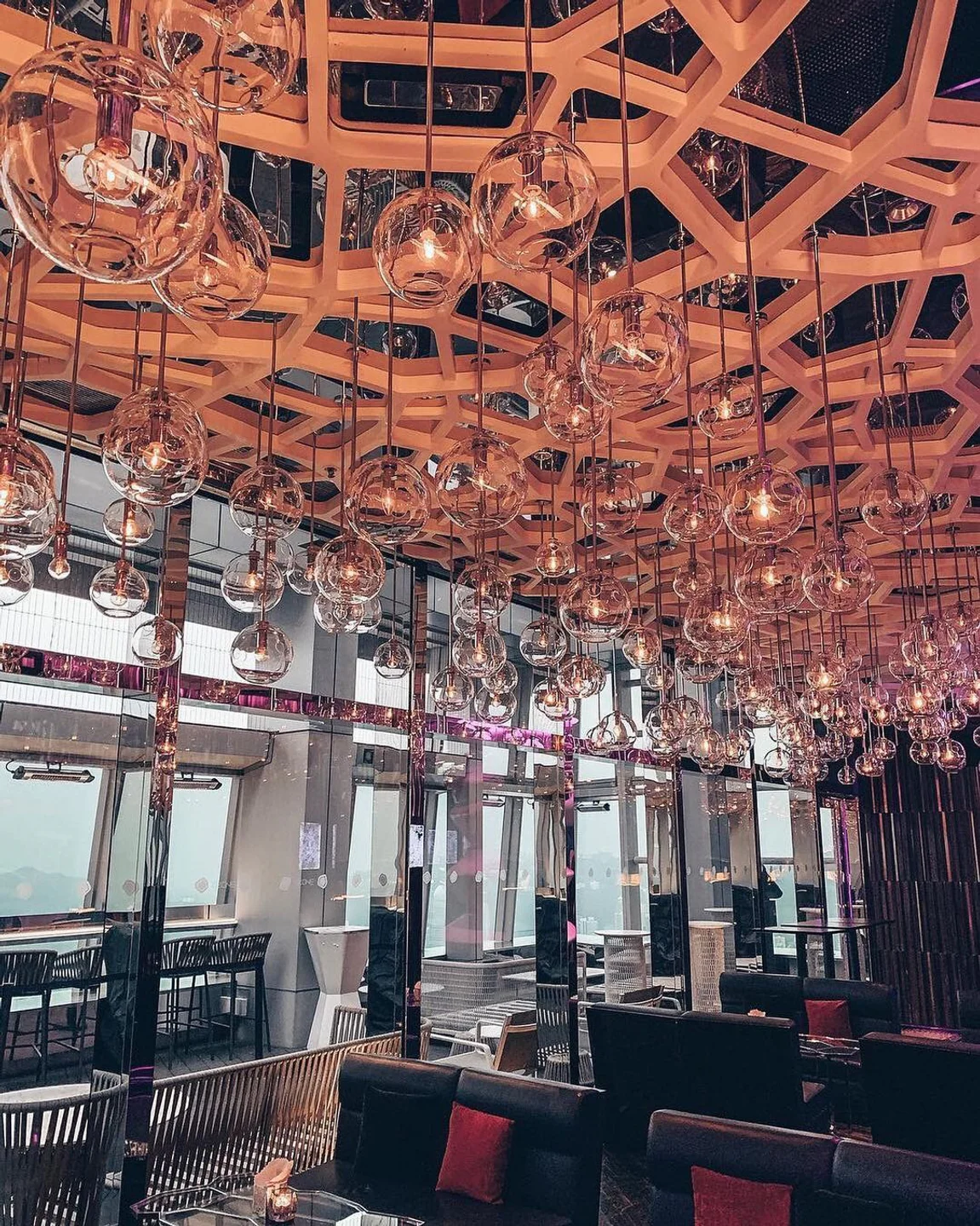 The TOP 10 Hits Clubs in Hong Kong