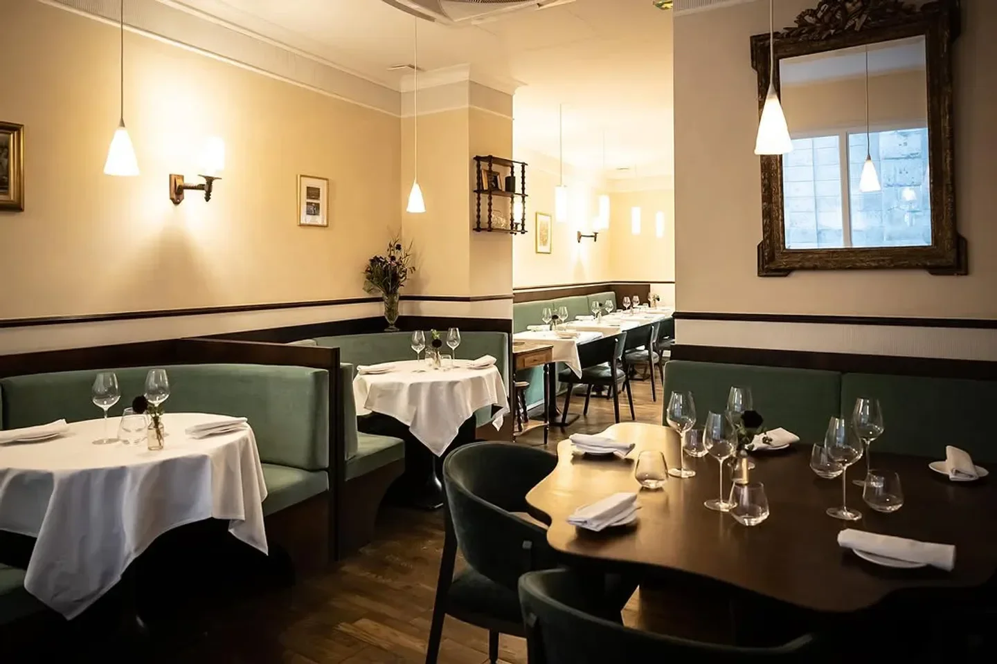 Interior of Pantagruel restaurant in Paris, featuring elegant seating and ambiance.