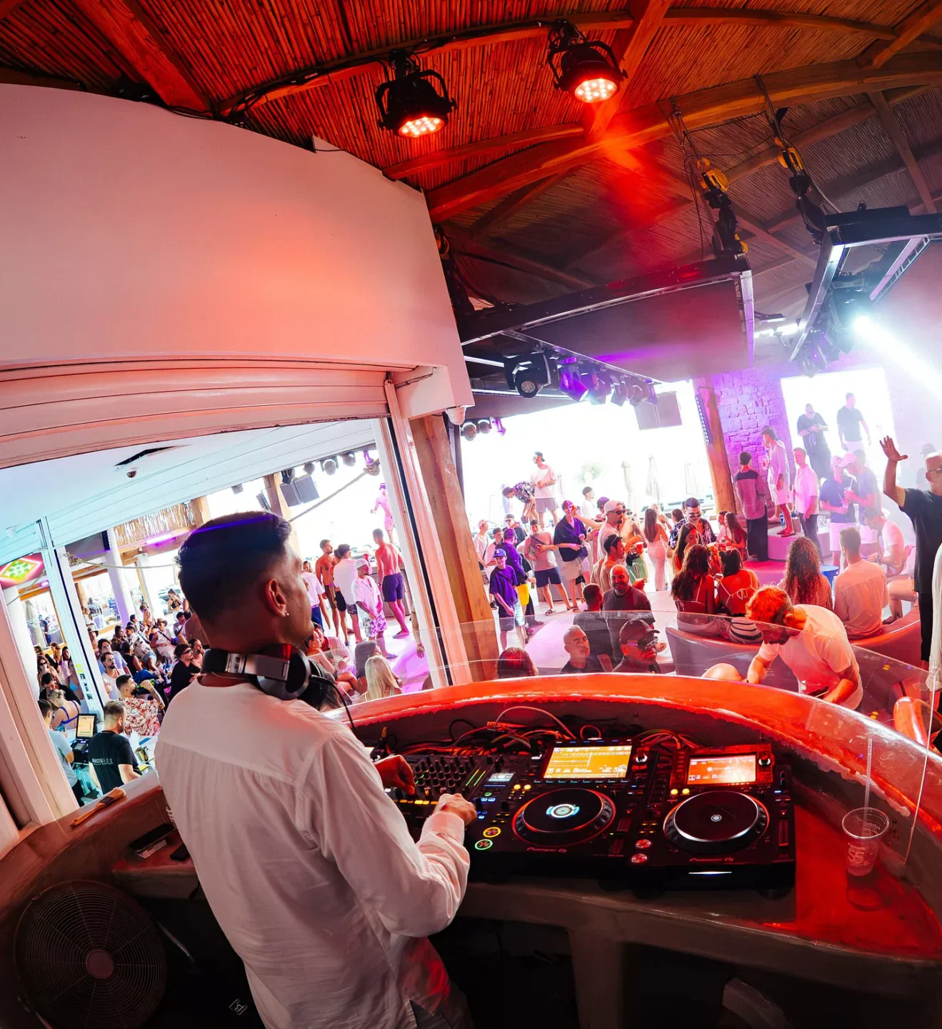 paradise beach club mykonos dress code Paradise Beach Club Mykonos