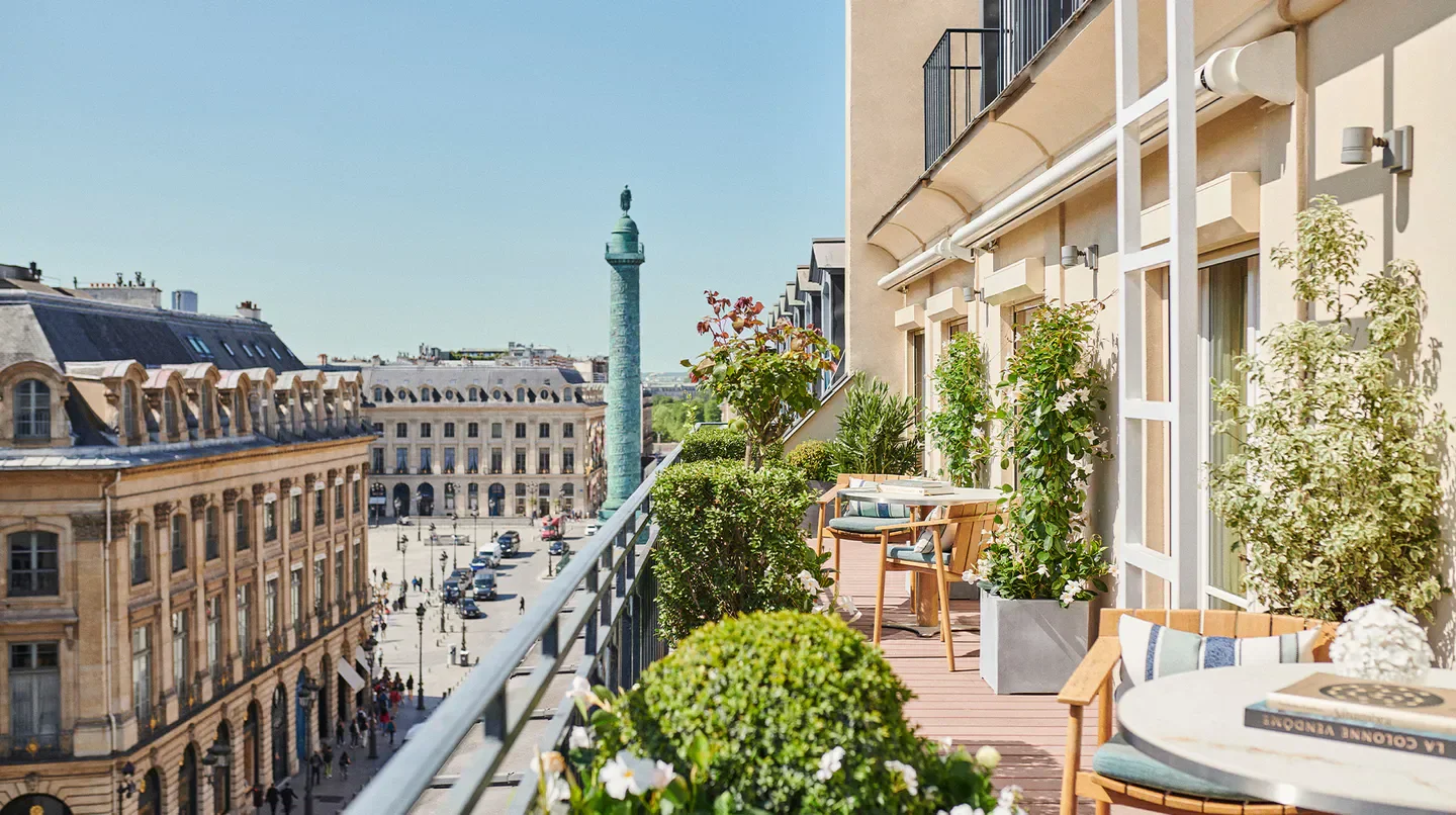 Park Hyatt Paris-Vendôme balcony with Parisian views in Paris, a perfect hotel experience.