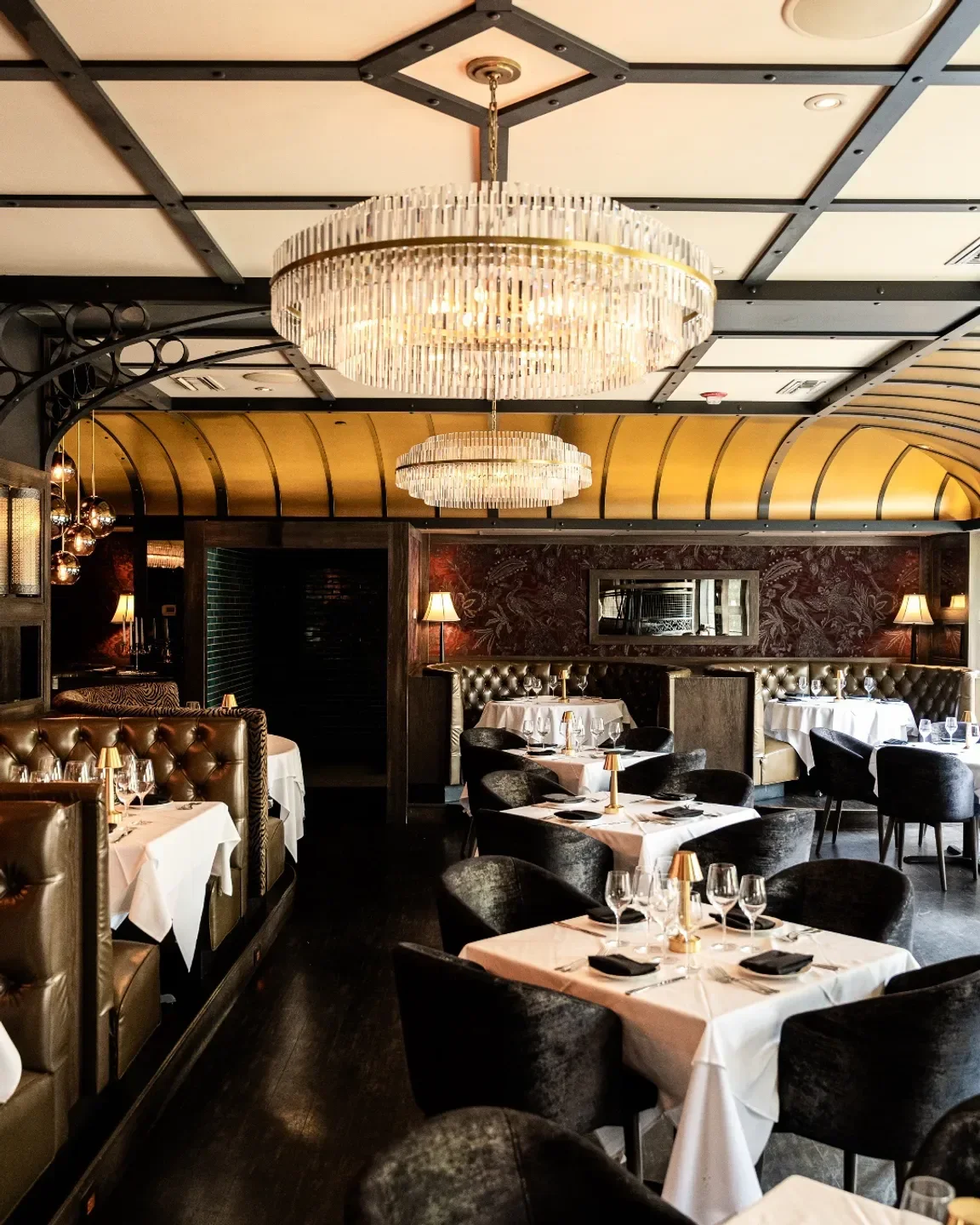 The TOP 10 Restaurant Open on Friday in Chicago