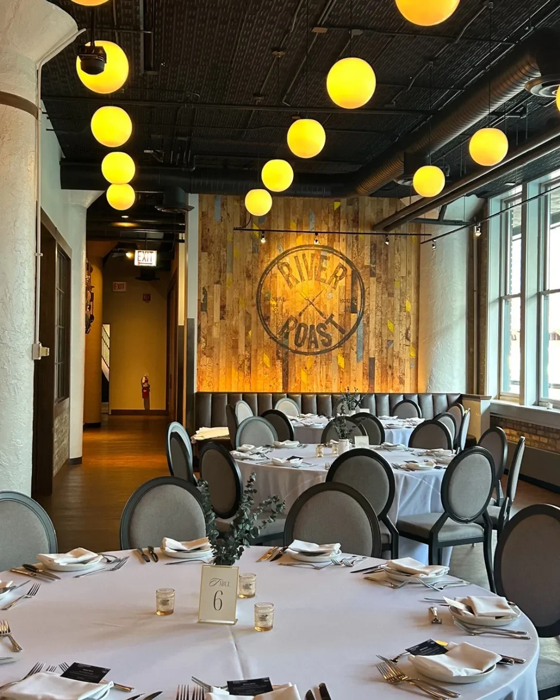 River Roast Chicago Reservations | Alotea Concierge