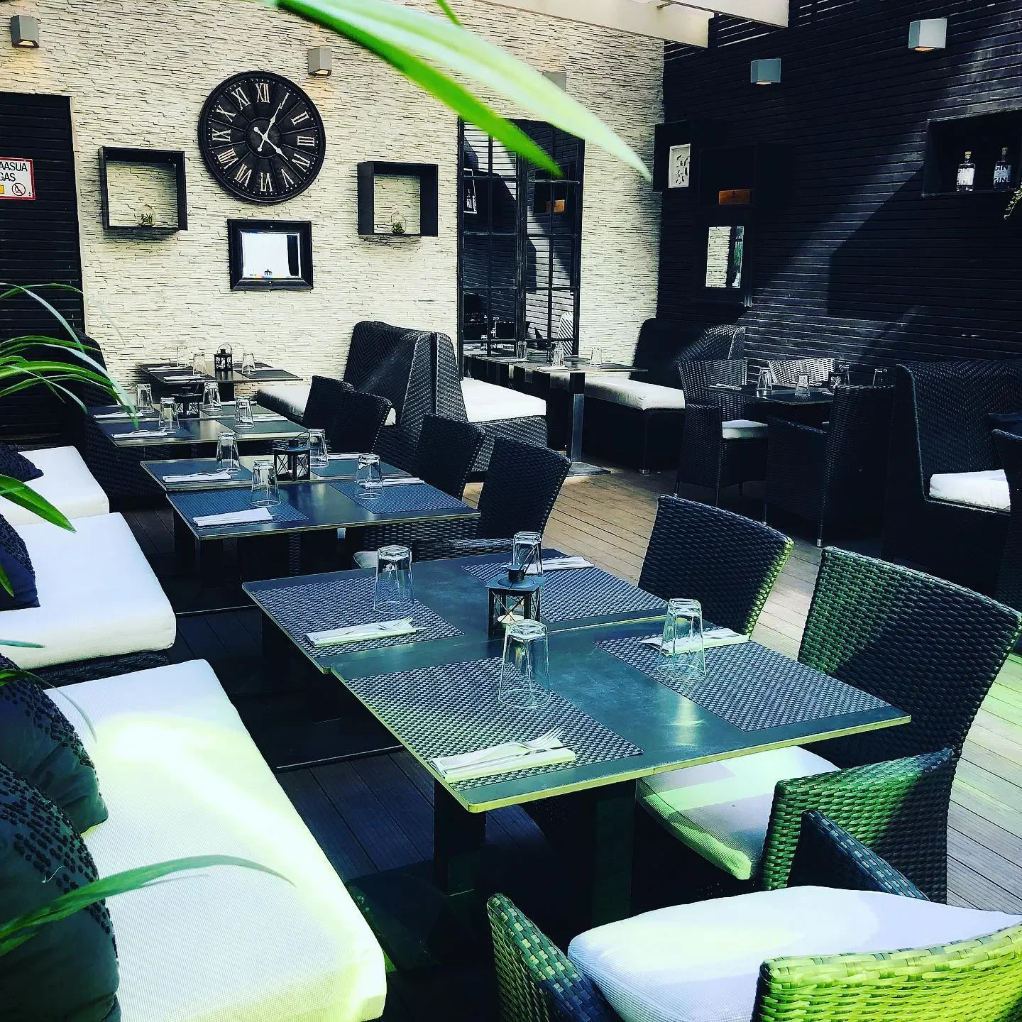 Outdoor dining area at Stefan's Steakhouse - Helsinki with stylish decor in Helsinki